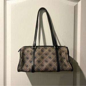 🖤Dooney & Bourke Y2K Monogram Barrel Purse🖤
